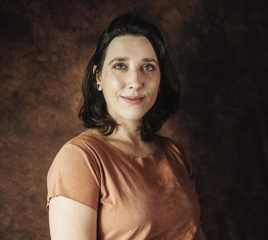 Lyane Mesquita Kus — instrutora de yoga e terapeuta transpessoal em Itapoá SC